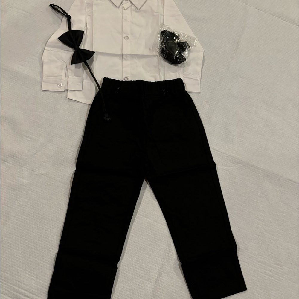 NWT Toddler 3T Formal Set with Bow Tie and Suspenders